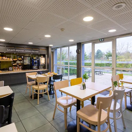 B&B Hotel Creil Chantilly-3
