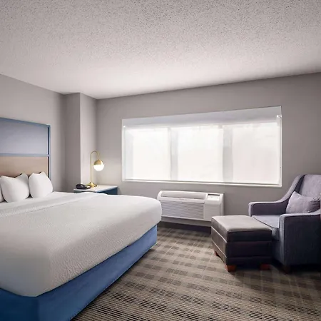 Americinn By Wyndham Shakopee Near Amphitheater-3
