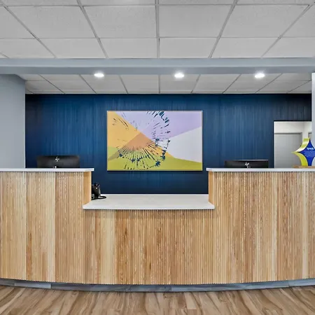 Spark By Hilton Selma-2