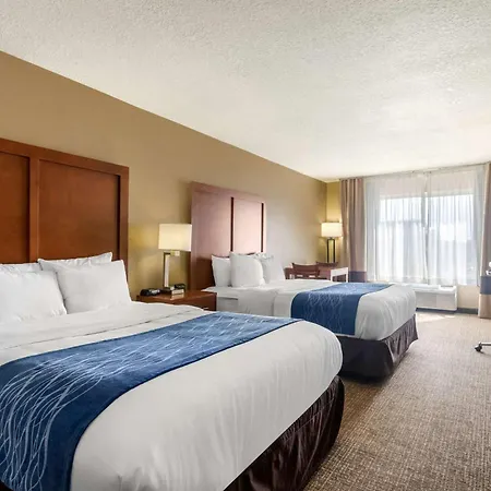 Comfort Inn & Suites Pittsburg Ks-3