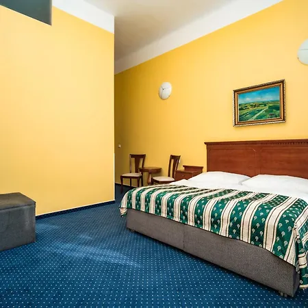 Hotel Otakar-2