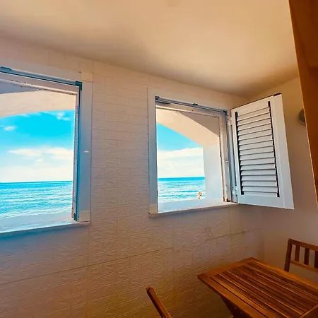Lido Di Procida Guest House-2
