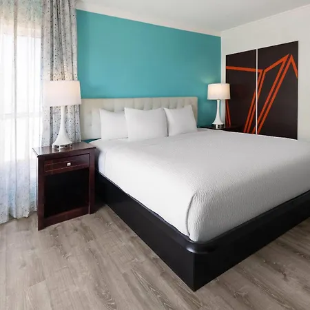 Howard Johnson Plaza By Wyndham Ocean City Oceanfront-2