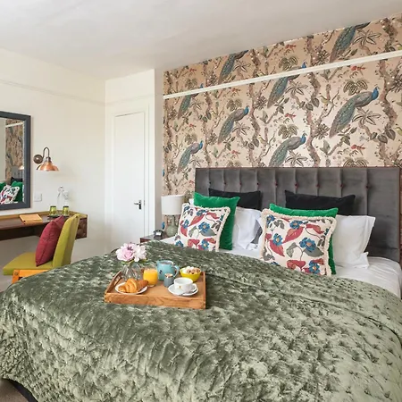 Harington'S Boutique Hotel-3