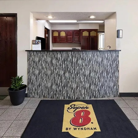 Super 8 By Wyndham South Boston Va-2