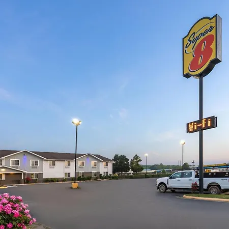 Super 8 By Wyndham South Boston Va-3