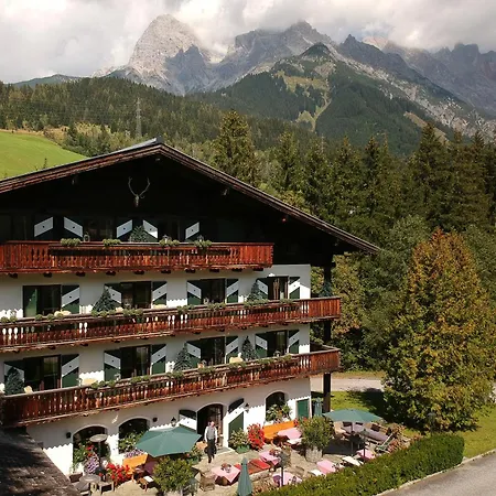House of Hütter - Wachtelhof Hotel&Spa-3