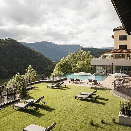 Hotel Alpenflora-2