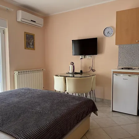 ApartHotel Viola-3