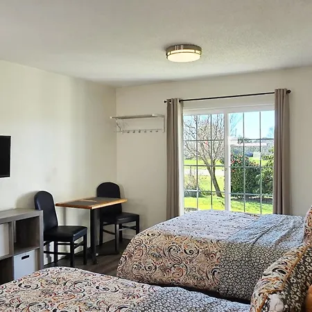 Pacific City Inn-3