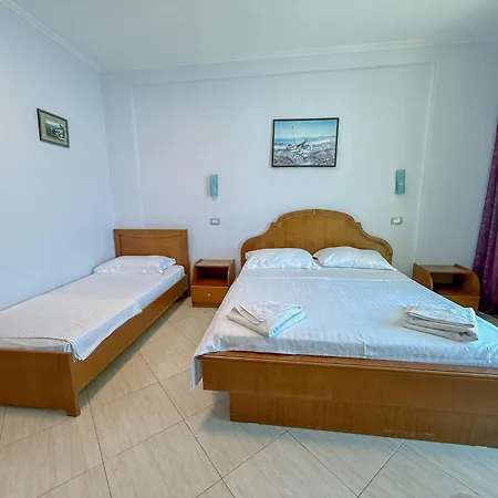 Hotel Bahamas-2