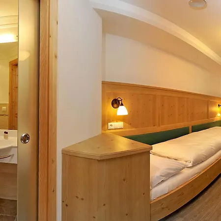 Hotel Sureghes-3