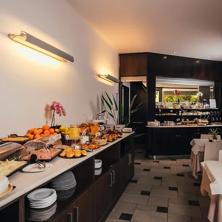 Euro Hotel-2