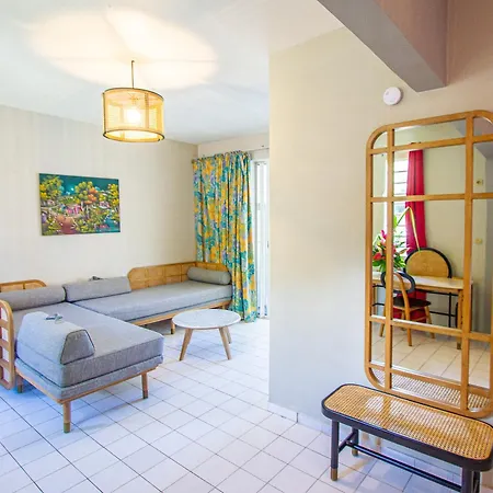 Résidence Le Vallon Guadeloupe Parc Piscine Appartements&Studios&Services hôteliers à la carte-2