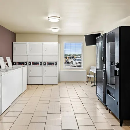 Ledgestone Suites Hotel Vernal-3