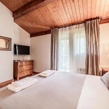 Eden Hotel, Apartments&Chalet Chamonix Les Praz-2
