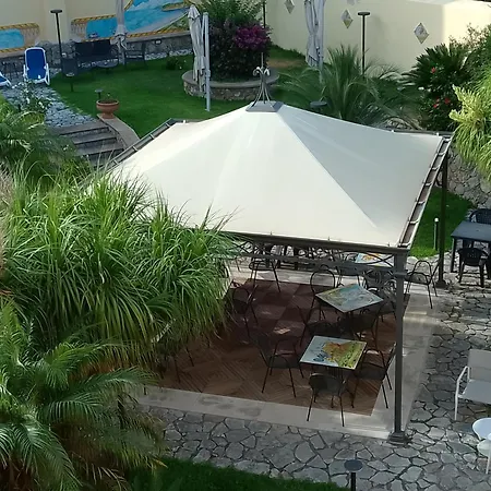 Hotel Garibaldi-2