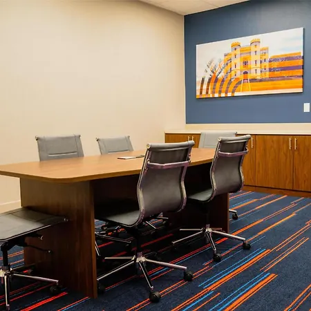 Hampton Inn Gonzales-3