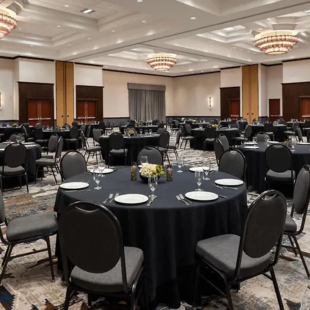 Marriott Bloomington Normal Hotel And Conference Center-3