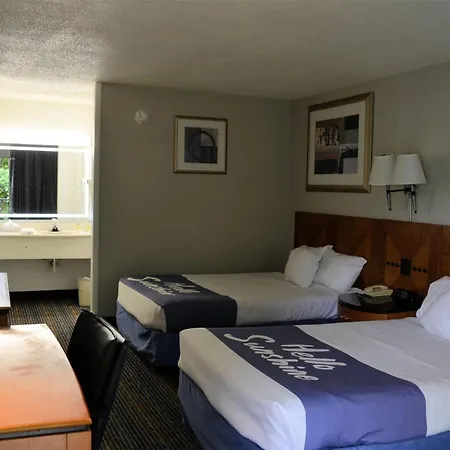 Days Inn By Wyndham Luray Shenandoah-3