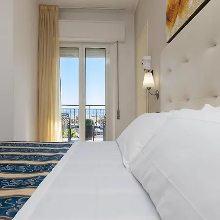 Hotel Bridge-2