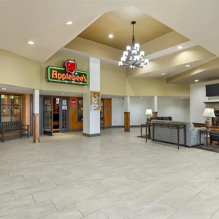 Best Western Plus York Hotel And Conference Center-2