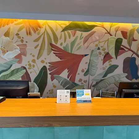 Coral Express próximo ao Cais Mauá e Bar Opinião-3