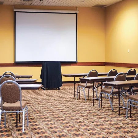 Quality Inn & Suites Ames Conference Center Near Isu Campus-3