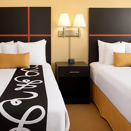 Chaparral Motor Inn-2