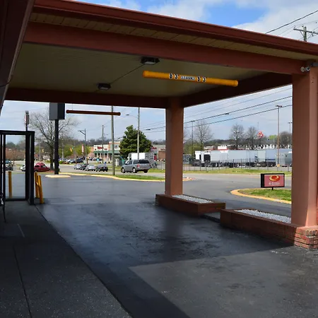 Econo Lodge Nashville North-2