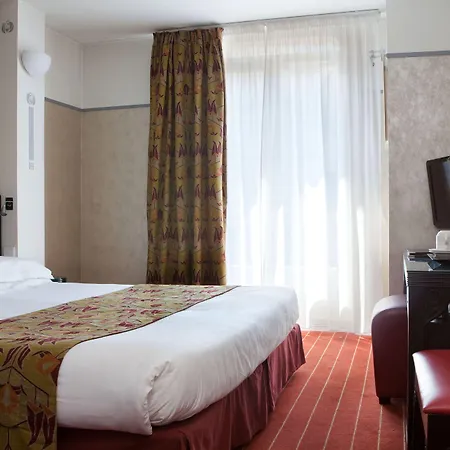 Hotel Eiffel Seine-2