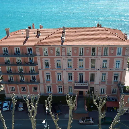 Best Western Premier Hotel Prince de Galles-2