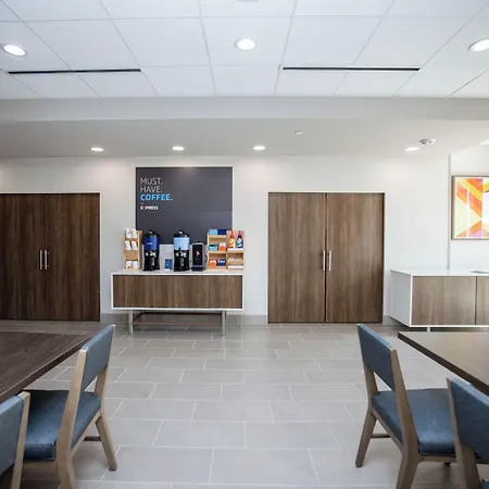 Airport Inn-2