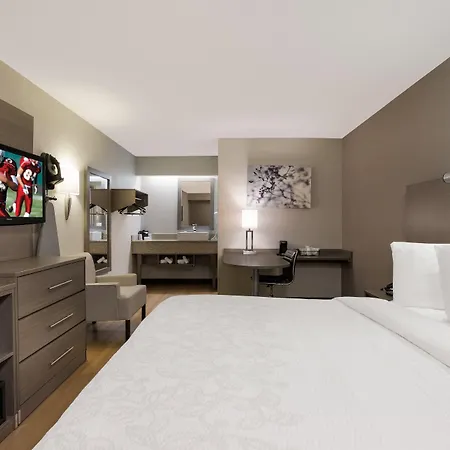 Red Roof Inn Plus+ Chicago - Naperville-3