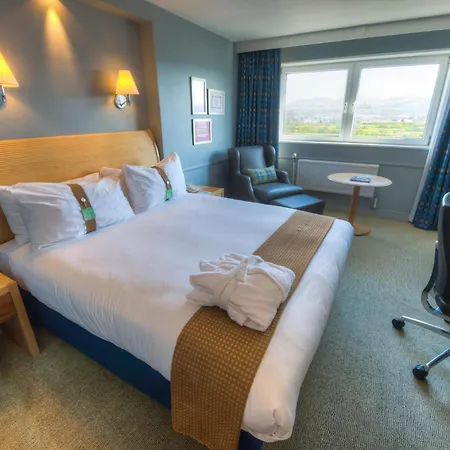 Holiday Inn Edinburgh Zoo By Ihg-2