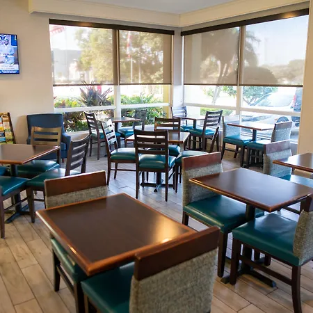 Quality Inn Palm Beach International Airport-2