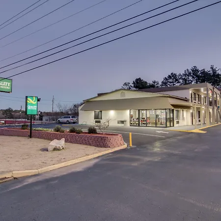 Quality Inn & Suites Athens University Area-2