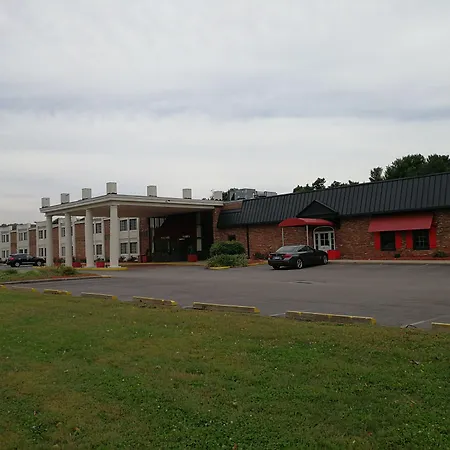 Mystic River Hotel & Suites-3