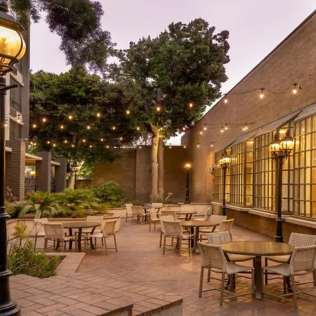 Doubletree By Hilton San Bernardino-2
