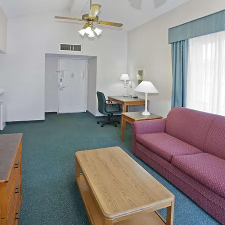 La Quinta Inn By Wyndham Omaha West-3