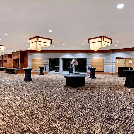 Doubletree By Hilton Phoenix- Tempe-2