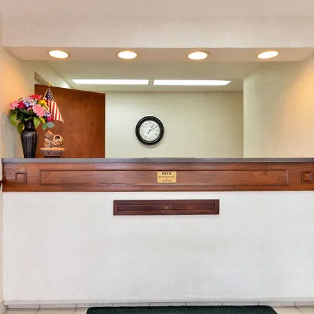 Days Inn By Wyndham Harrisonburg-2