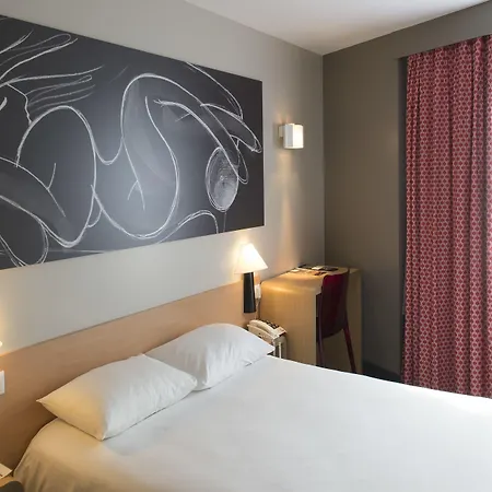 B&B Hotel Orleans Centre Foch-2