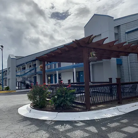 Baymont By Wyndham Wilmington-2