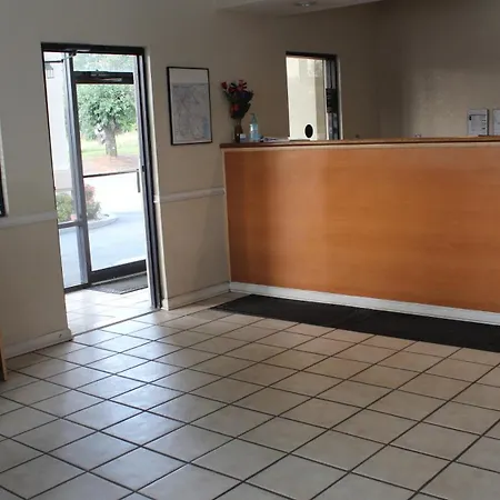 Deerfield Inn & Suites-3