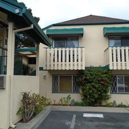 Scottish Fairway Inn-2