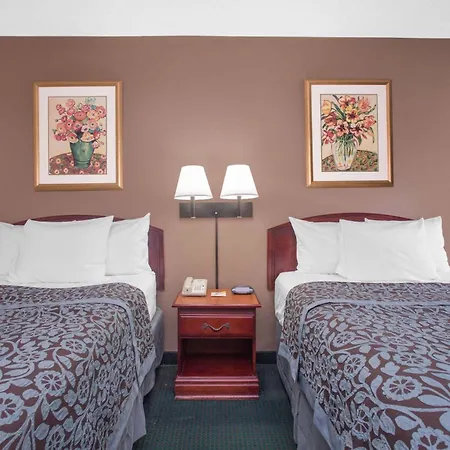 Days Inn By Wyndham Dublin Ga-3