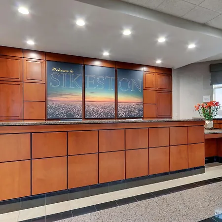 Drury Inn & Suites Sikeston-2