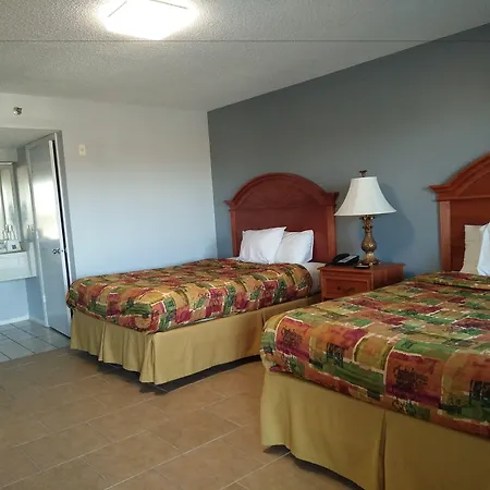 Travelodge By Wyndham Venice-2