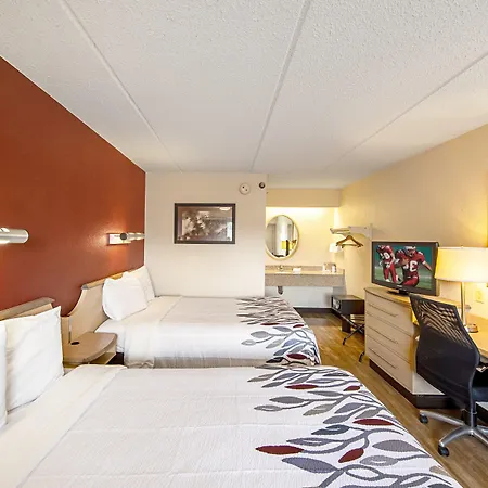Red Roof Inn Utica-3